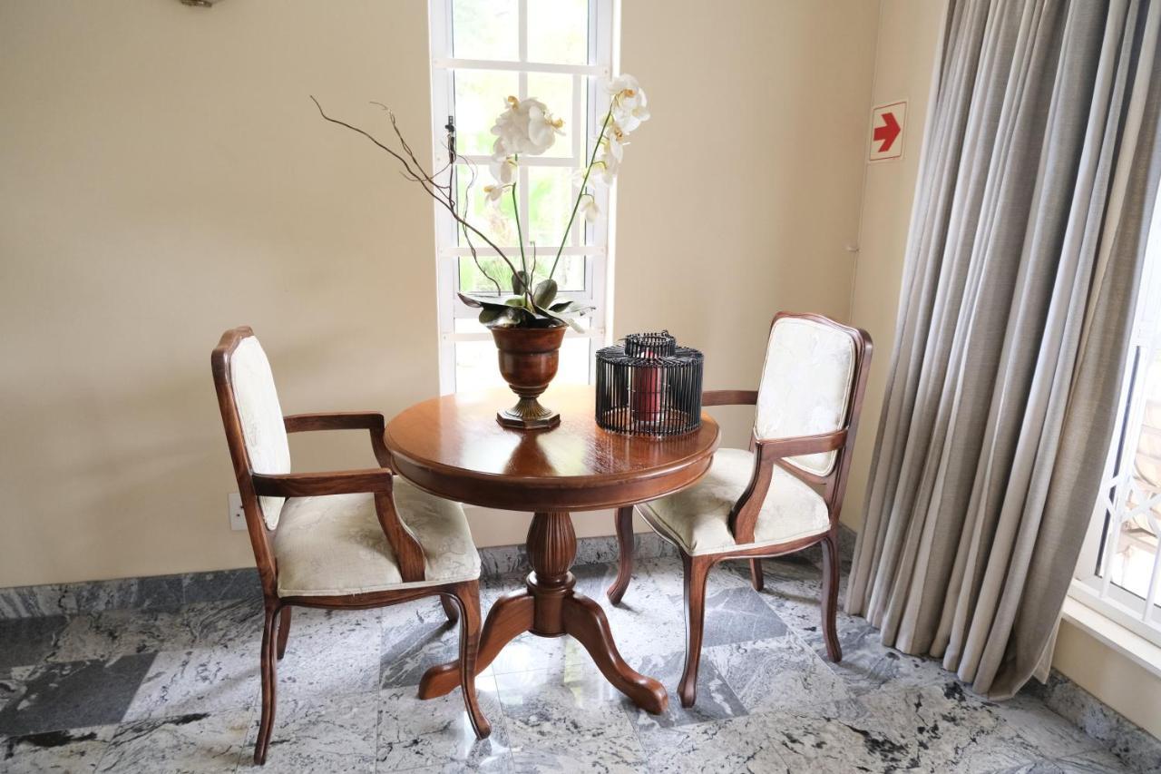 The Whitehouse Bed And Breakfast Durban Buitenkant foto